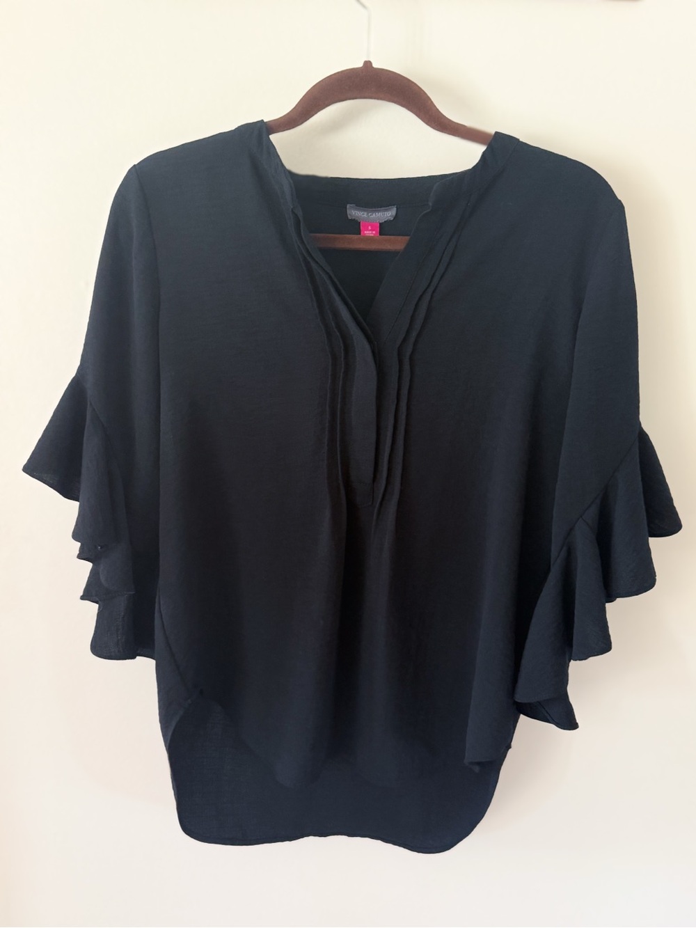 Women's Black Ruffle Sleeve Blouse - Vince Camuto Small